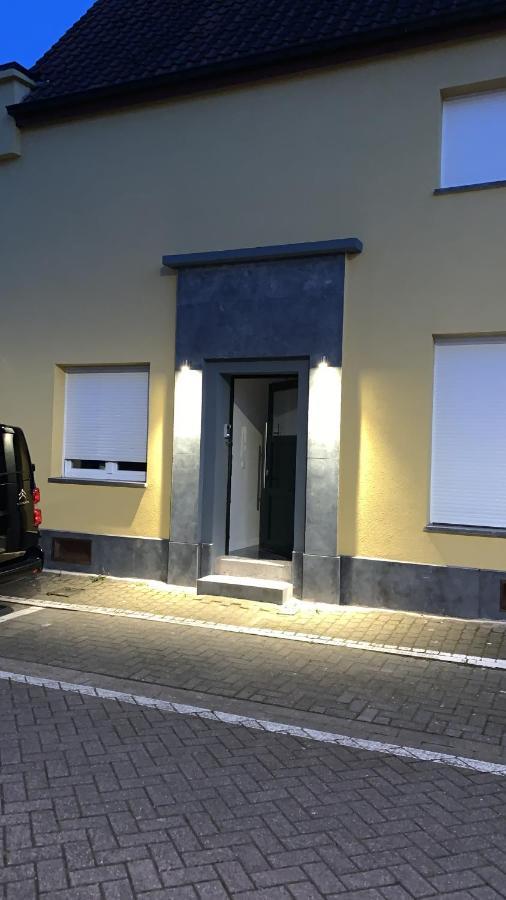 Orange Dolce Apartment *